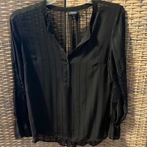 Simply Vera Vera Wang Elegant Black Blouse